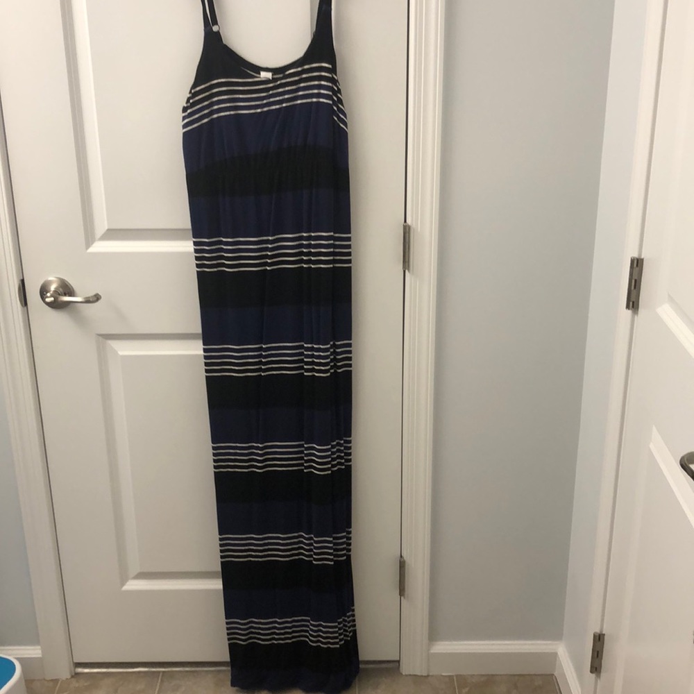 Old navy maxi maternity